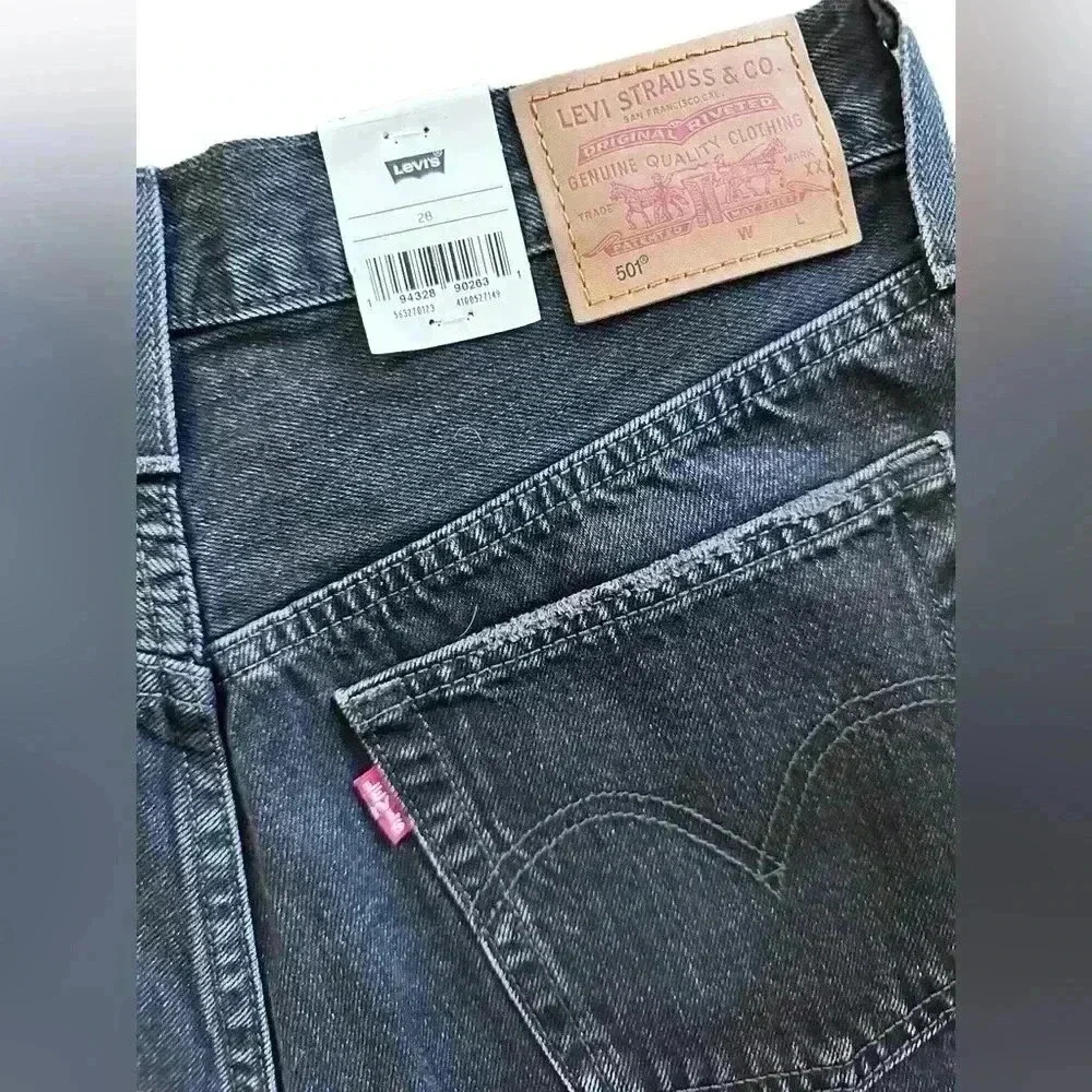 Levi’s 501 Shorts with Chewed Hem, in Wise Up Black, size 28, NWT - Picture 6 of 10